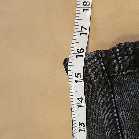 Old Navy Size 8 Washed Black Denim Mid Rise Cuffed Hem Shorts, Gently Used - Picture 4 of 12